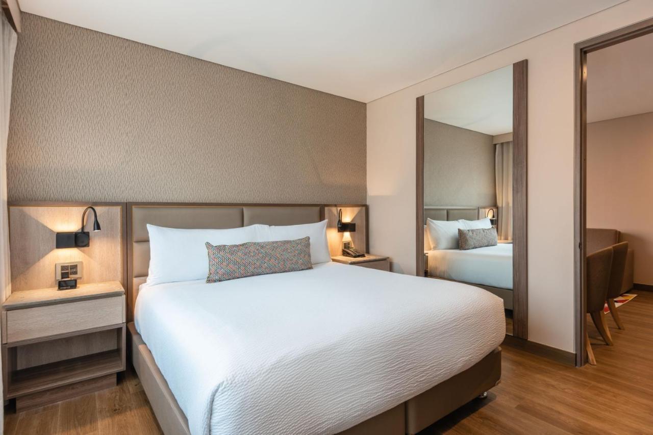 Residence Inn By Marriott Bogota Exterior photo